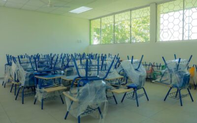 Gobierno entrega mobiliario nuevo a Centro Escolar de Ciudad Arce