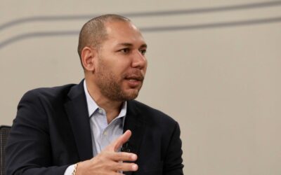 Presidente del INDES presenta 22 propuestas para el fútbol nacional