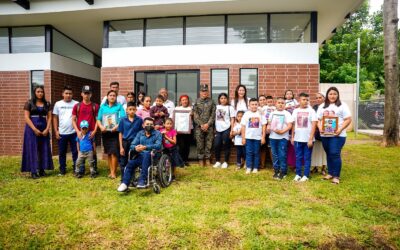 Gobierno entrega vivienda a familiares de infantes de marina fallecidos en Comasagua