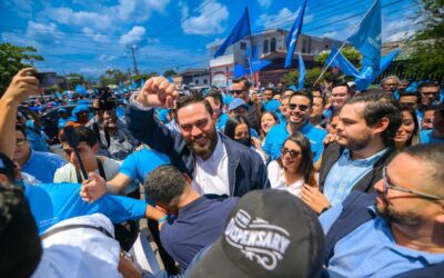 Mario Durán se inscribe como candidato a la reelección en San Salvador