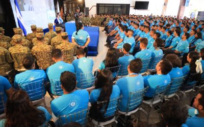 1,500 jóvenes se gradúan de la escuela de construcción de la DOM