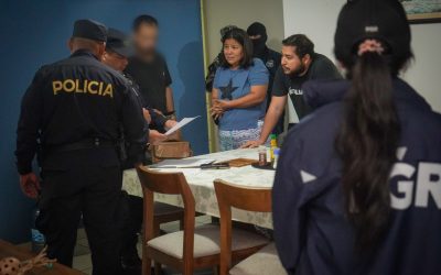 Fiscalía y PNC desmantelan red de estafadores